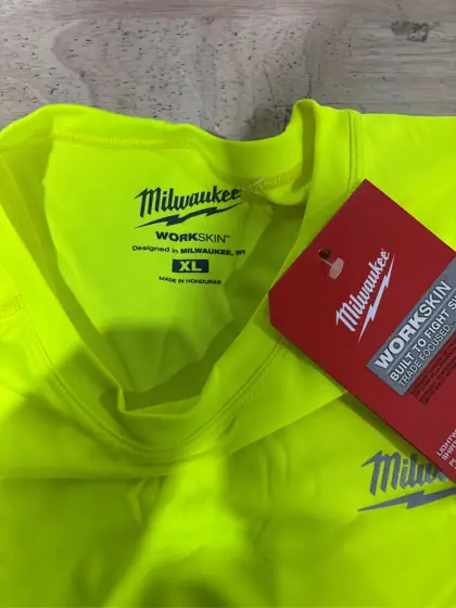 Milwaukee Workskin L/XL Short Sleeve… — Photo 4