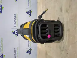 DEWALT Portable Power 2000 Peak… — Photo 4