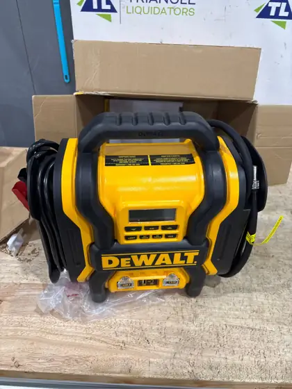DEWALT 2000-Peak Amp Portable Jump… — Photo 4