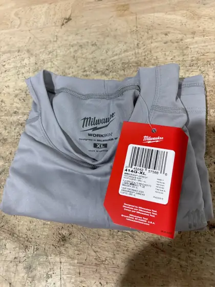 Milwaukee Workskin XL Short Sleeve… — Photo 4