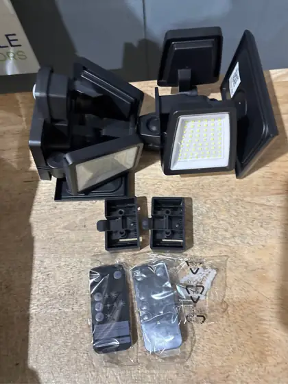 Tuffenough Solar Lights 2500LM 210LED,… — Photo 3