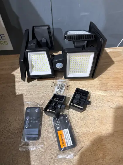 Tuffenough Solar Lights 2500LM 210LED,… — Photo 3
