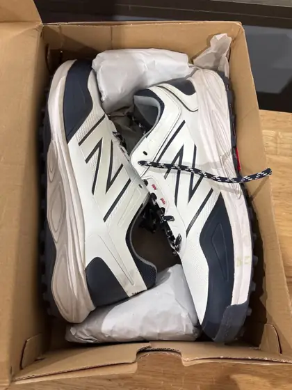 New balence golf shoes — Photo 3