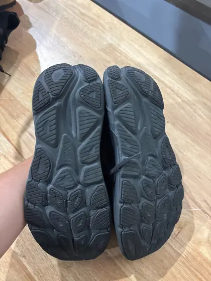 Hoka running shoes — Photo 3