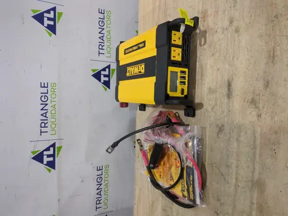 DEWALT 1000-Watt Portable Car Power… — Photo 6