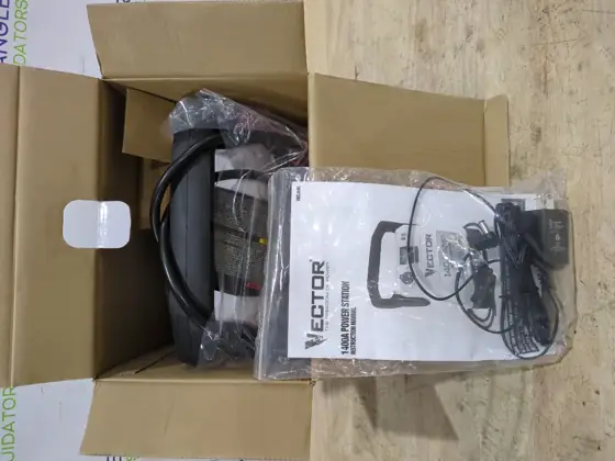 VECTOR 1400 Amp Jump Starter,… — Photo 4