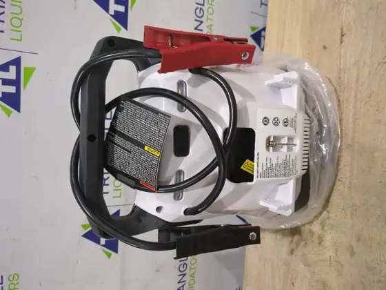VECTOR 1400 Amp Jump Starter,… — Photo 6