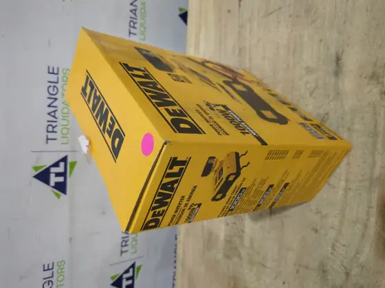 DEWALT 3-Way 1000-Watt Power Inverter… — Photo 3