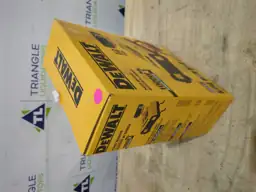 DEWALT 3-Way 1000-Watt Power Inverter… — Photo 3