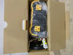 DEWALT 3-Way 1000-Watt Power Inverter… — Photo 4