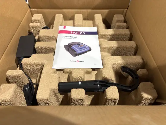 SAT 25 Cordless Robotic Pool… — Photo 4