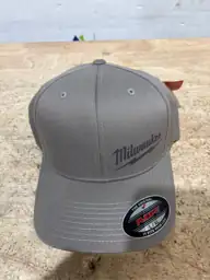 Milwaukee FlexFit Fitted Hat Gray… — Photo 3