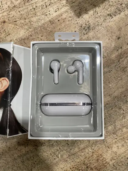 True Bluetooth Wireless Earbuds -… — Photo 4