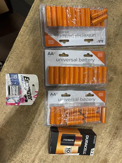 Lot items- misc. batteries — Photo 1