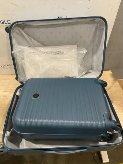Protege 2 Piece Hard Side… — Photo 4
