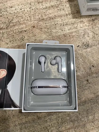 True Bluetooth Wireless Earbuds -… — Photo 4