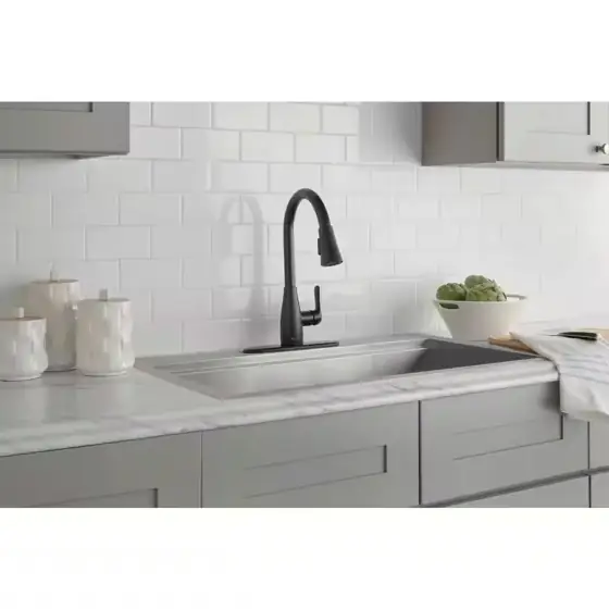 McKenna Single-Handle Pull-Down Sprayer Kitchen… — Photo 2
