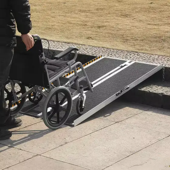 VEVOR 6 ft Portable Wheelchair… — Photo 2