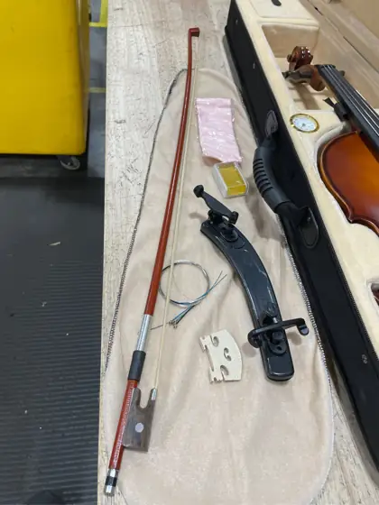 Violin — Photo 4
