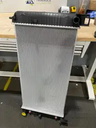 CU2423 34' Engine Coolant Radiator… — Photo 4