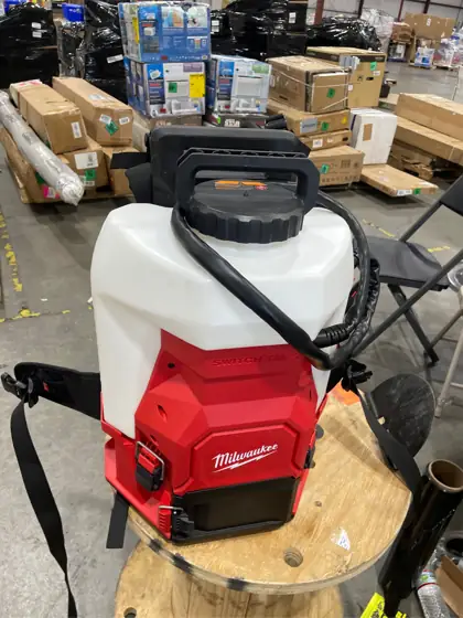 Milwaukee Tool M18 4 gal… — Photo 3