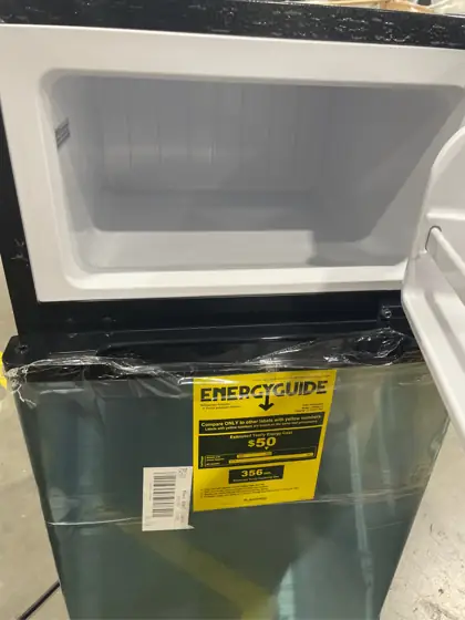 Icyglee Mini Fridge with Freezer,… — Photo 4