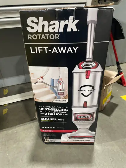 Shark Rotator Pro Lift-Away Bagless… — Photo 3