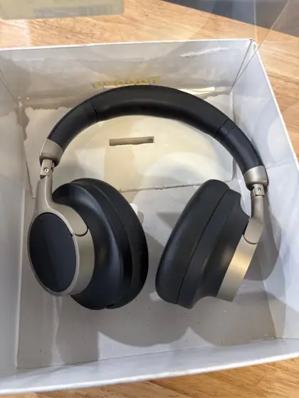 Heyday Active Noise Cancelling Over-Ear… — Photo 4