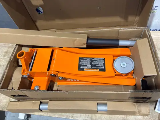 Husky 3-Ton Low Profile Floor… — Photo 4