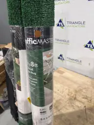 TrafficMaster Emerald Green Precut Turf… — Photo 5