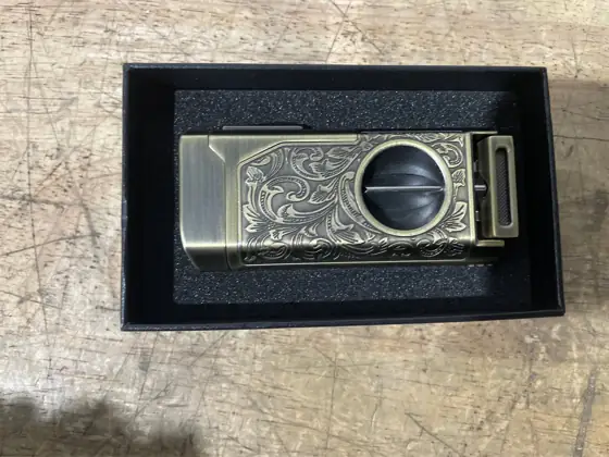4-Jet Torch Cigar Lighter, Refillable… — Photo 3
