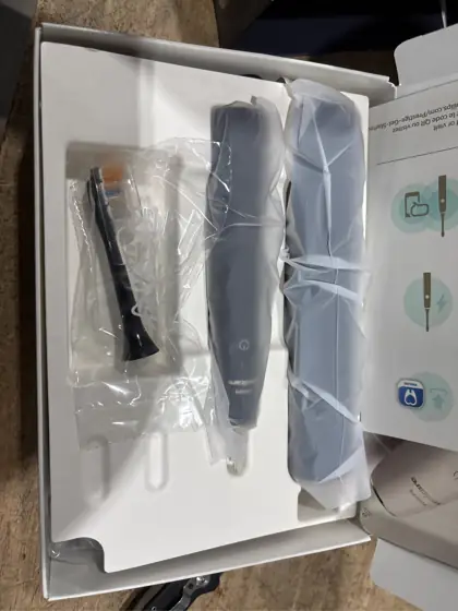 Philips Sonicare Prestige 9900 Power… — Photo 4