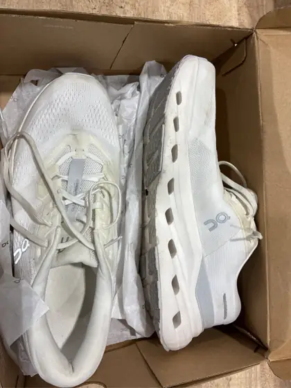 On Men's Cloudrunner 3 — Photo 3