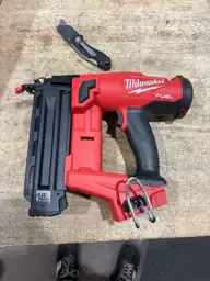 Milwaukee M18 FUEL 18 Ga.… — Photo 3