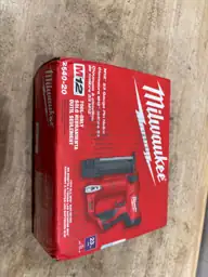 Milwaukee M12 23 Ga. Finishing… — Photo 3