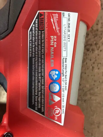 Milwaukee M12 23 Ga. Finishing… — Photo 5