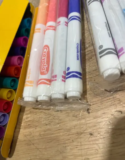 Crayola Broad Line Markers with… — Photo 5