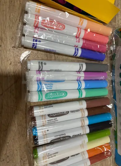 Crayola Broad Line Markers with… — Photo 6