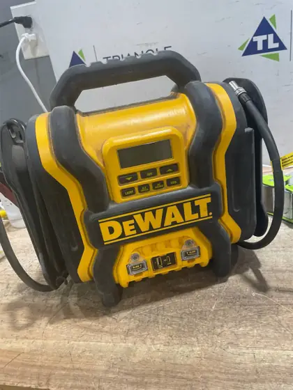 DEWALT DXAEPS14 2000 Peak Amp… — Photo 3
