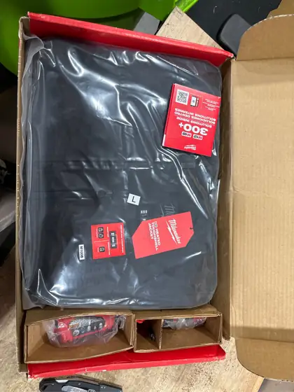 Milwaukee L Unisex Heated Jacket… — Photo 4
