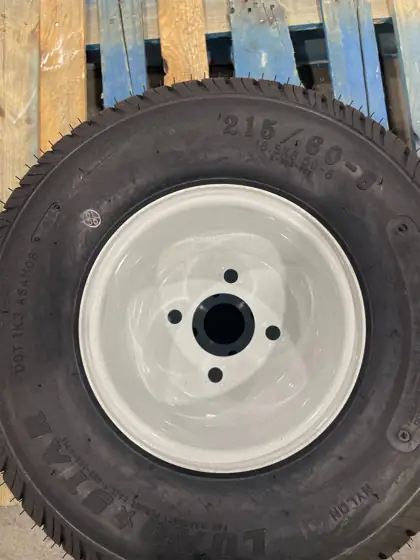 Trailer tire assembly 215/60-8 18.5x8.5-8 — Photo 1