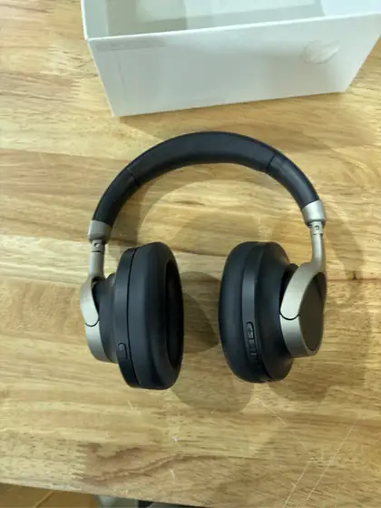 Heyday Active Noise Cancelling Over-Ear… — Photo 3