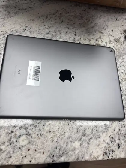 iPad 10.2-inch, 64GB, Wi-Fi (9th… — Photo 4