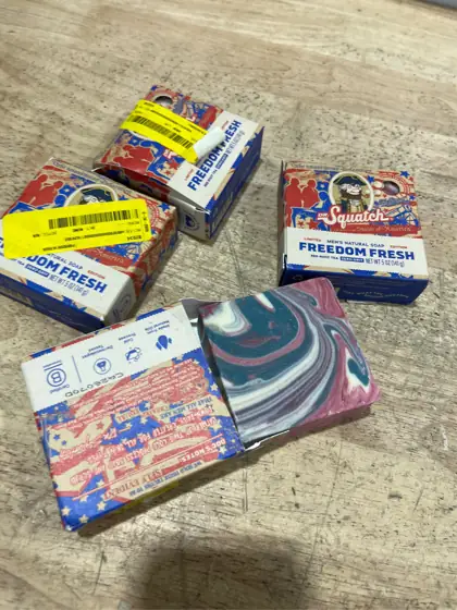 Dr. Squatch Mens Bar Soap,… — Photo 4