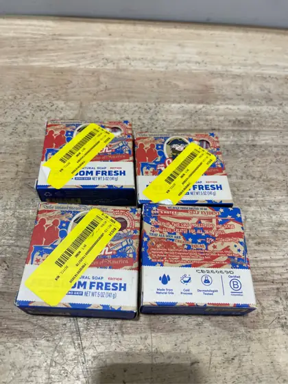 Dr. Squatch Mens Bar Soap,… — Photo 3