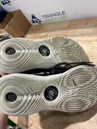 Under Armour Adult Curry 11… — Photo 5