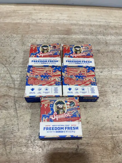 Dr. Squatch Mens Bar Soap,… — Photo 3
