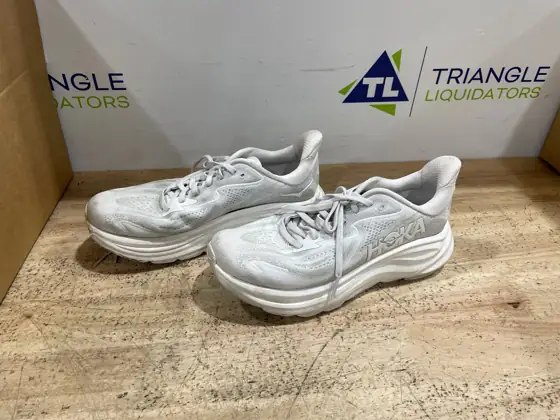 HOKA Women's Clifton 10 Shoes — Photo 3