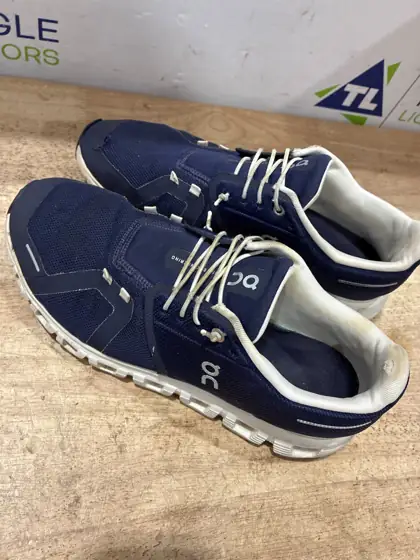 On Men's Cloud 6 Shoes… — Photo 2