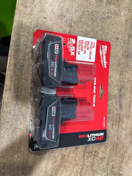 Milwaukee 12V Lithium-Ion Battery 2… — Photo 3